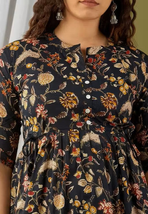 Close profile of stylish party printed topper – regular sleeve design for modern girls and women