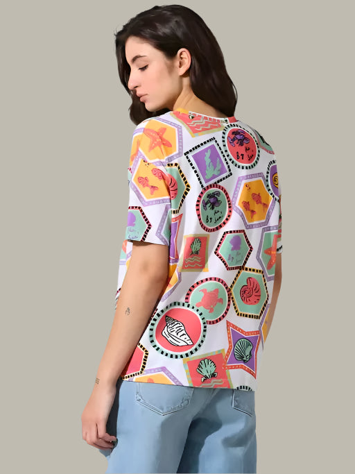 Loose Fit T-Shirt for Women – Rear View with Relaxed Drop Shoulder Design
